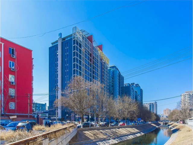 云南美容手假肢维修